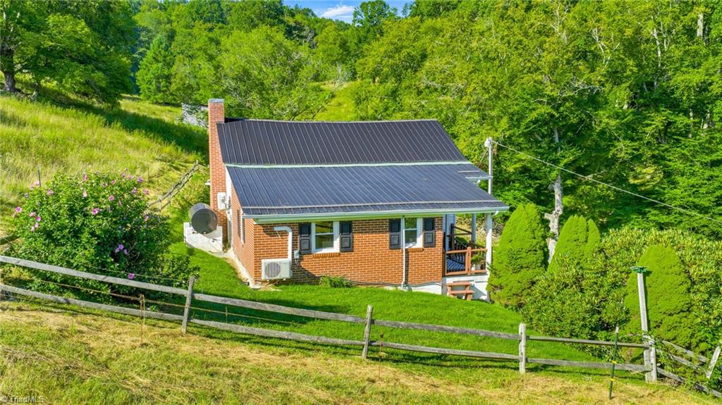 922 Prathers Creek Ch Road Laurel Springs, NC 28644 - Photo 15 of 35