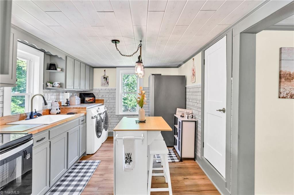 922 Prathers Creek Ch Road Laurel Springs, NC 28644 - Photo 27 of 35