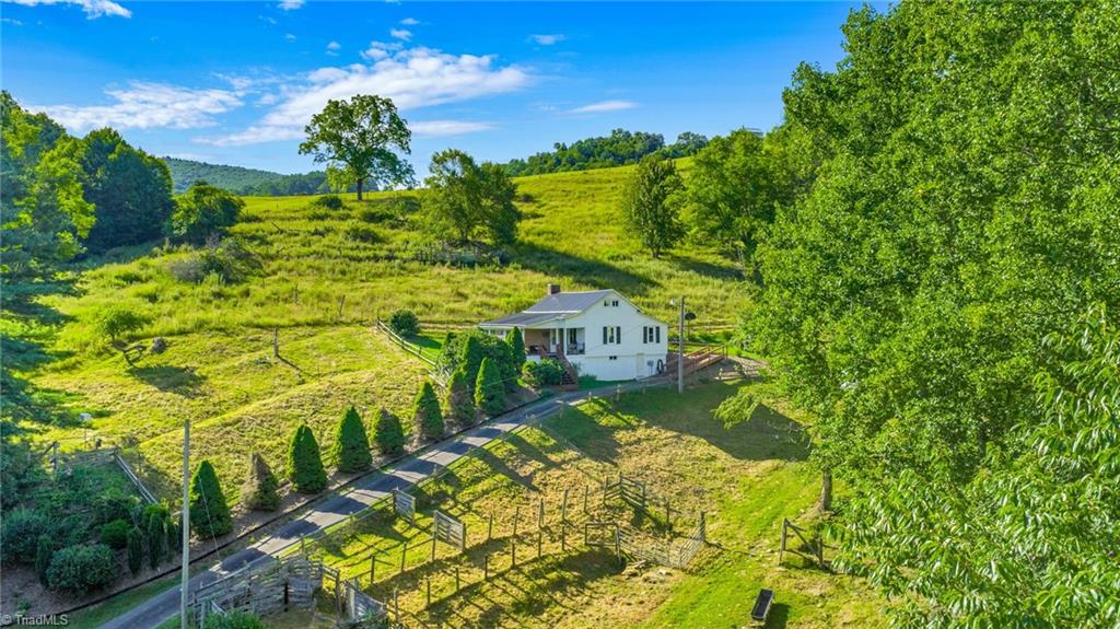 922 Prathers Creek Ch Road Laurel Springs, NC 28644 - Photo 3 of 35