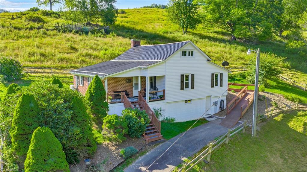 922 Prathers Creek Ch Road Laurel Springs, NC 28644 - Photo 6 of 35