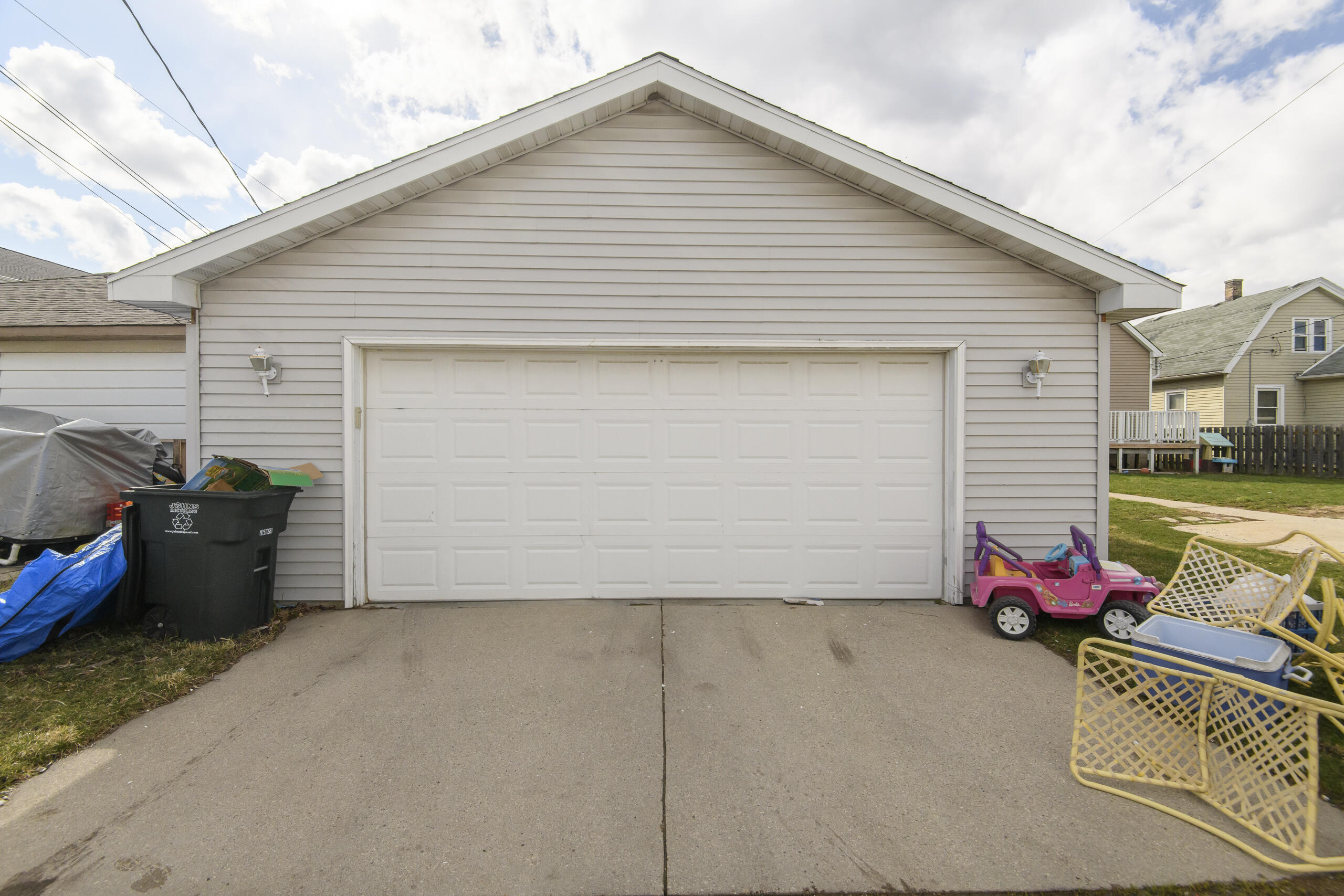 4622 North 125th Street Butler, WI 53007 - Photo 23 of 26 Oversized Garage