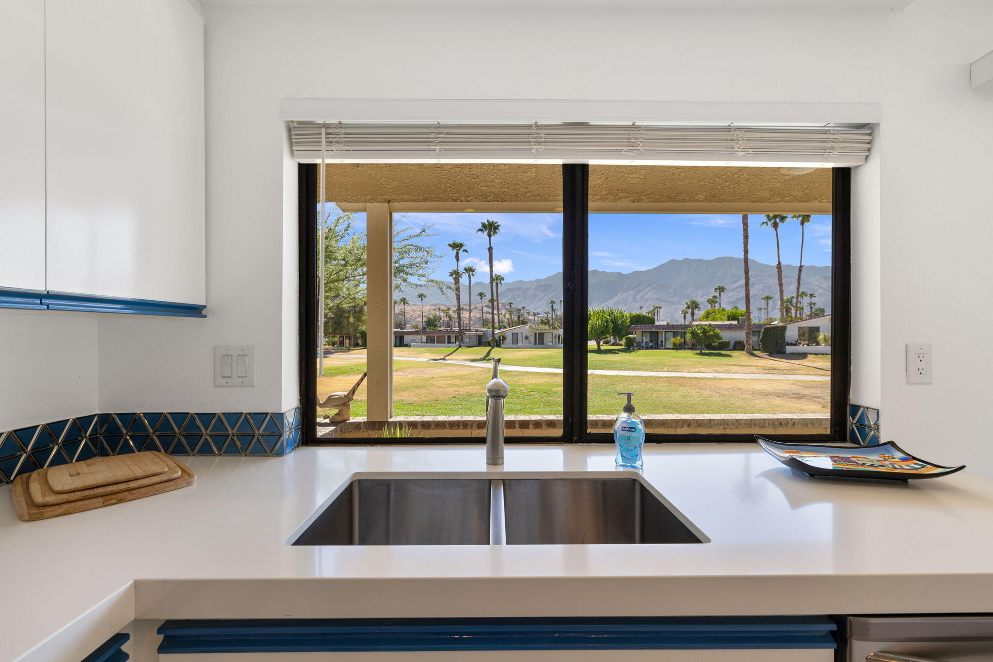 68265 Village Drive Cathedral City, CA 92234 - Photo 23 of 57 46-web-or-mls-8M4A3137