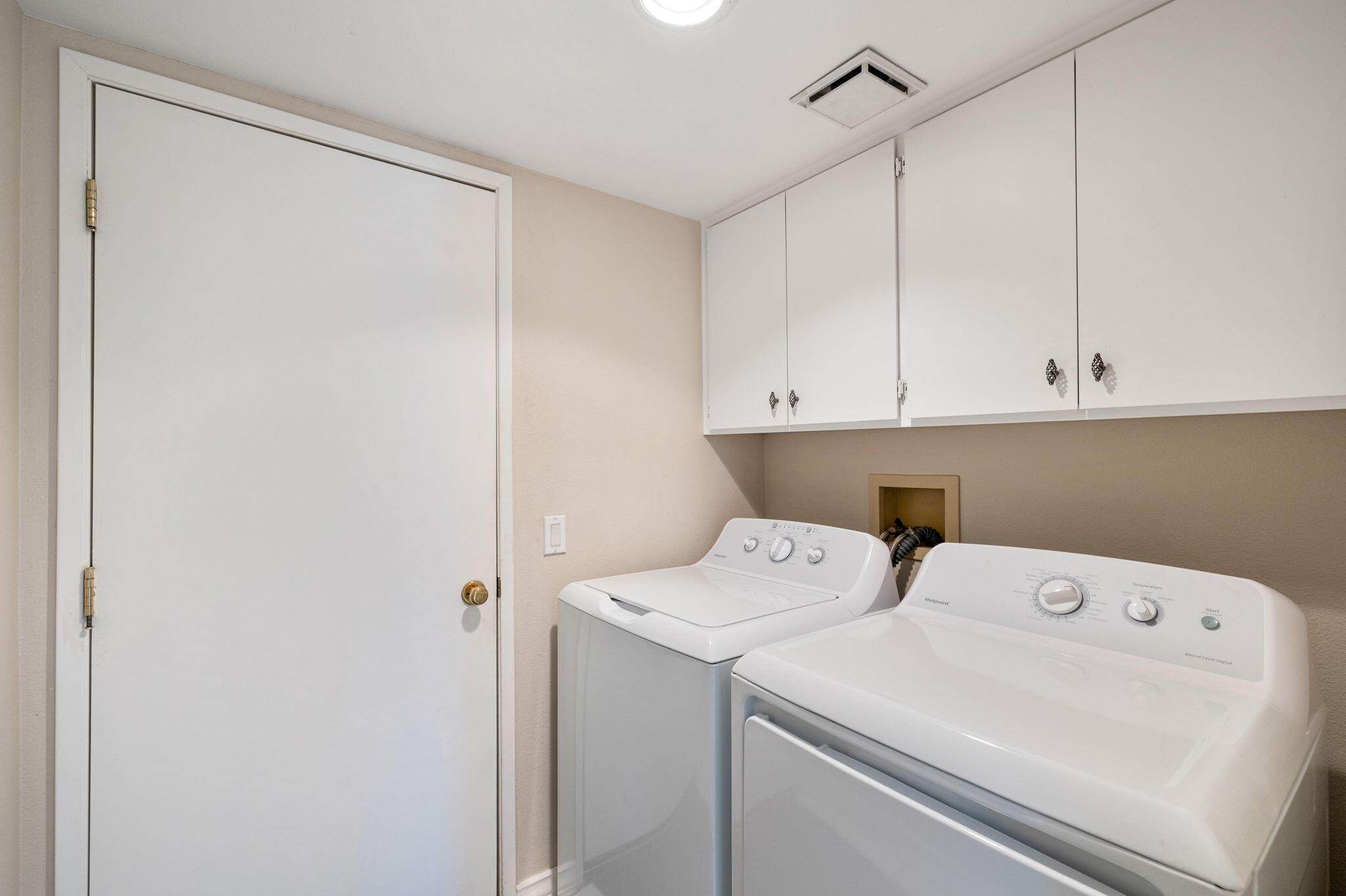 68265 Village Drive Cathedral City, CA 92234 - Photo 41 of 57 24-web-or-mls-8M4A3015