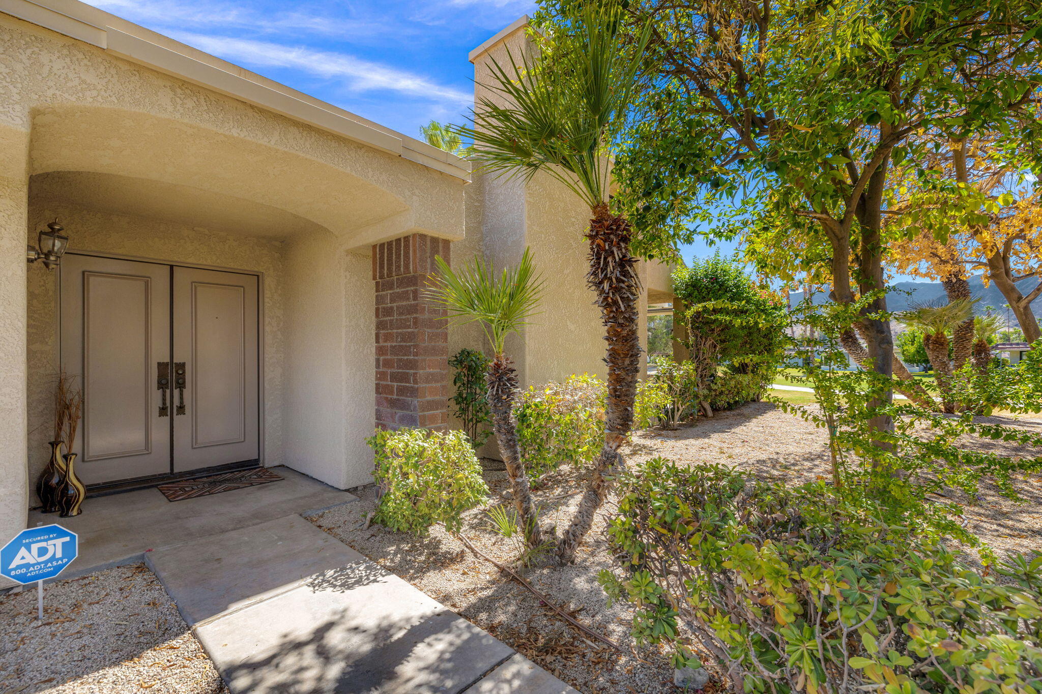 68265 Village Drive Cathedral City, CA 92234 - Photo 7 of 57 5-web-or-mls-8M4A2897