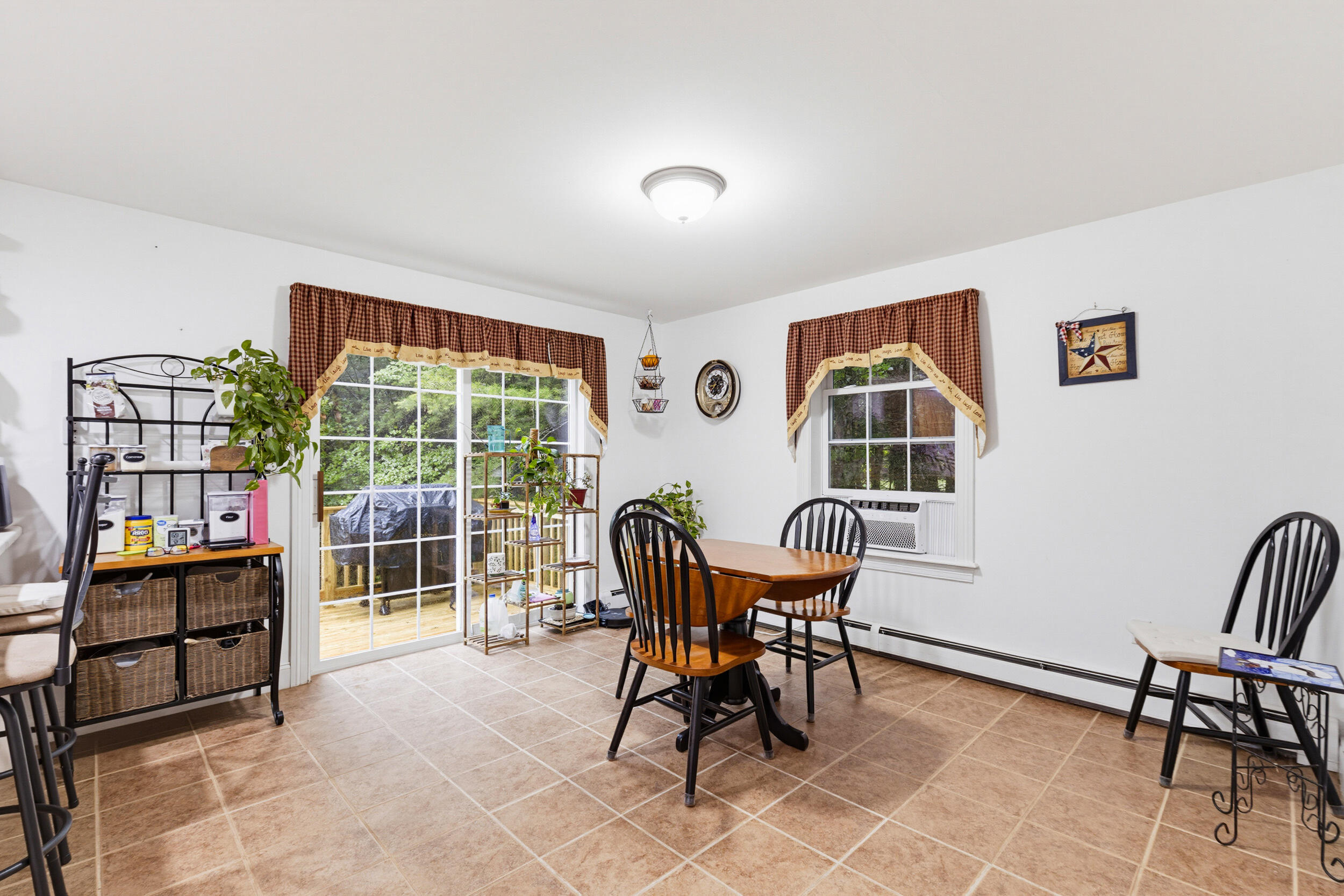 7 Chase Street Standish, ME 04084 - Photo 21 of 42 7 chase st, standish, me 04084, usa-09