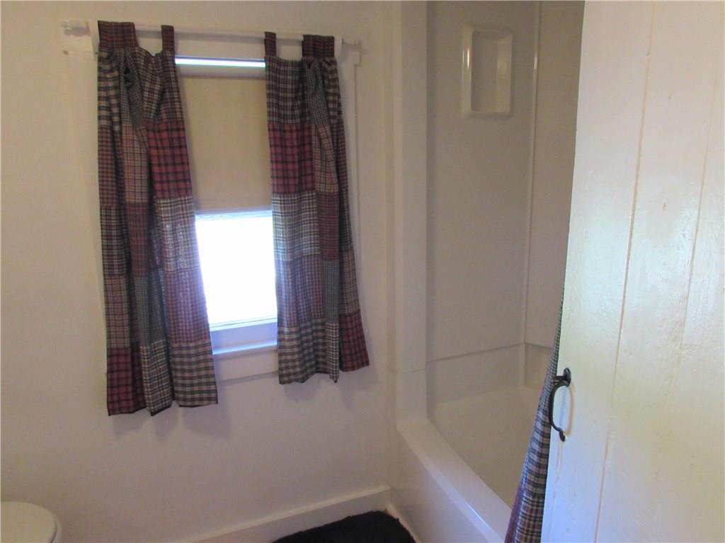 307 Lower Cross Road Lebanon, ME 04027 - Photo 33 of 35 2nd floor bath