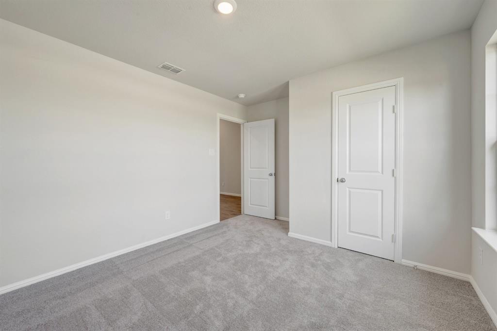 14212 Zealand Drive Pilot Point, TX 76258 - Photo 27 of 35 Gallery Image 27