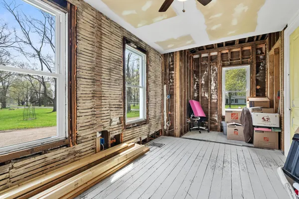 $225,000 | 6817 East T Avenue, Vicksburg, MI 49097