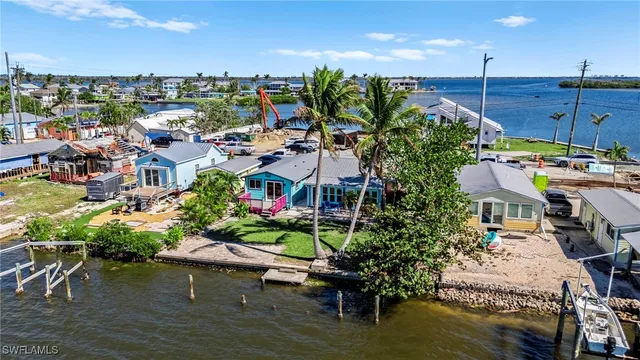 $568,000 | 4760 Pine Island Road, Matlacha, FL 33993