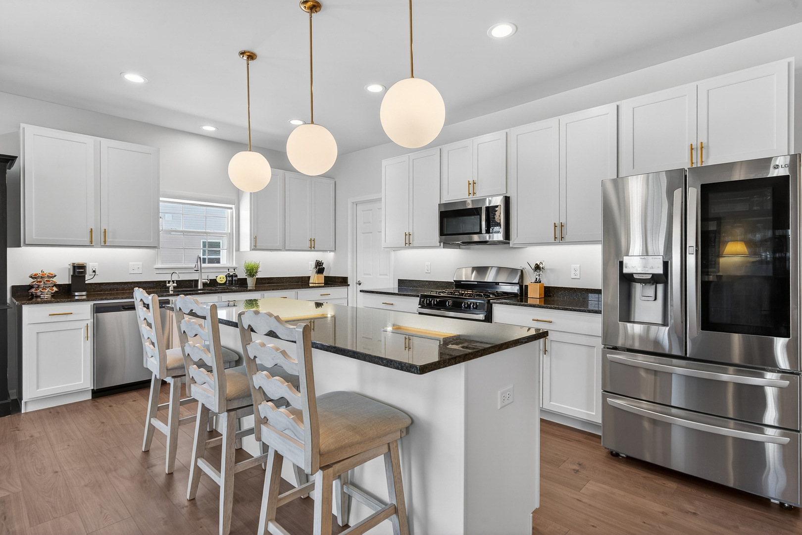 429 Fairway Lane Sycamore, IL 60178 - Photo 8 of 36