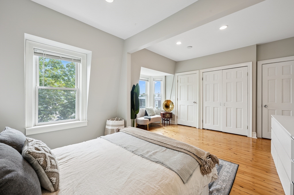 173 H Street, Unit 2 Boston, MA 02127 - Photo 14 of 26 a bedroom with a bed and a window