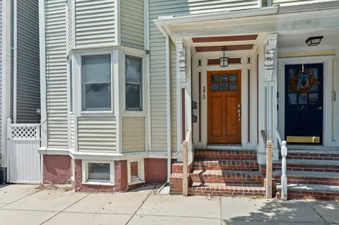 $849,000 | 173 H Street, Unit 2, Boston, MA 02127