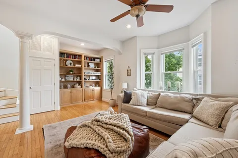$849,000 | 173 H Street, Unit 2, Boston, MA 02127