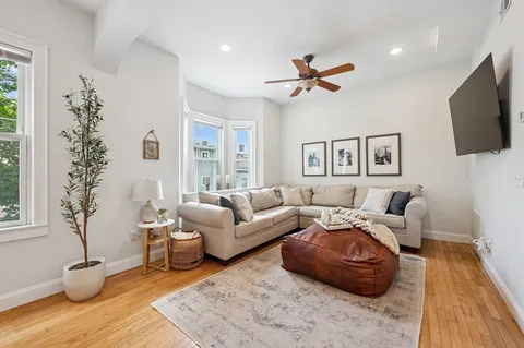 $849,000 | 173 H Street, Unit 2, Boston, MA 02127