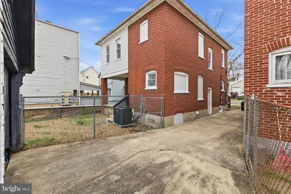 $424,500 | 21 West Pall Mall Street, Winchester, VA 22601