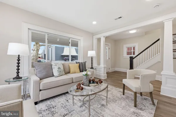 $424,500 | 21 West Pall Mall Street, Winchester, VA 22601