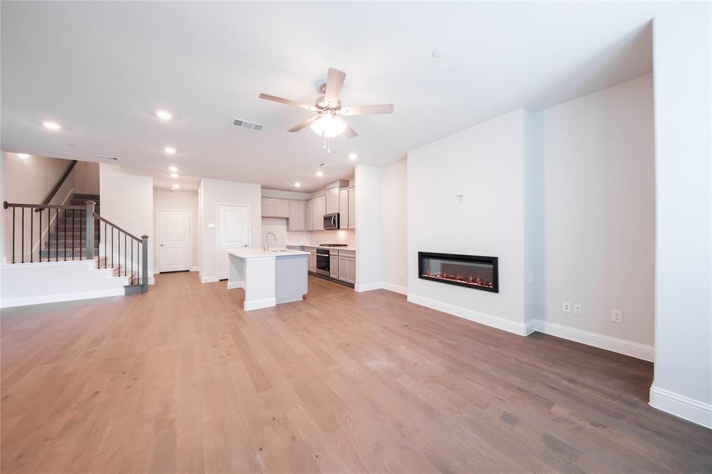 2116 Naples Drive Rowlett, TX 75088 - Photo 8 of 30 Great Room