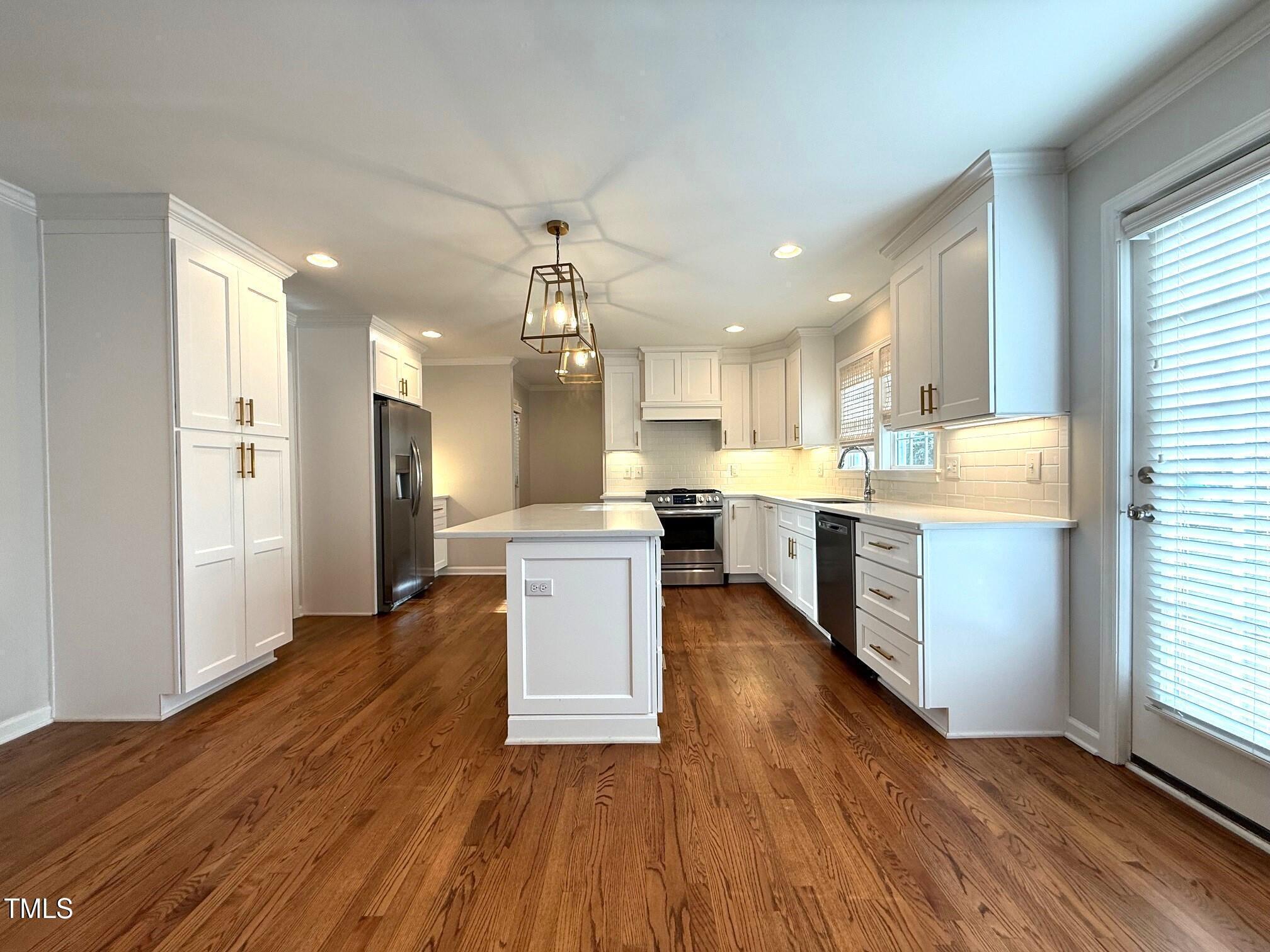 212 Sampson Street Raleigh, NC 27609 - Photo 9 of 33 Kitchen