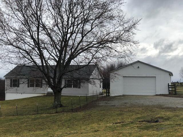 11120 Marburger Road Southwest Stoutsville, OH 43154 - Photo 3 of 41 IMG_5955
