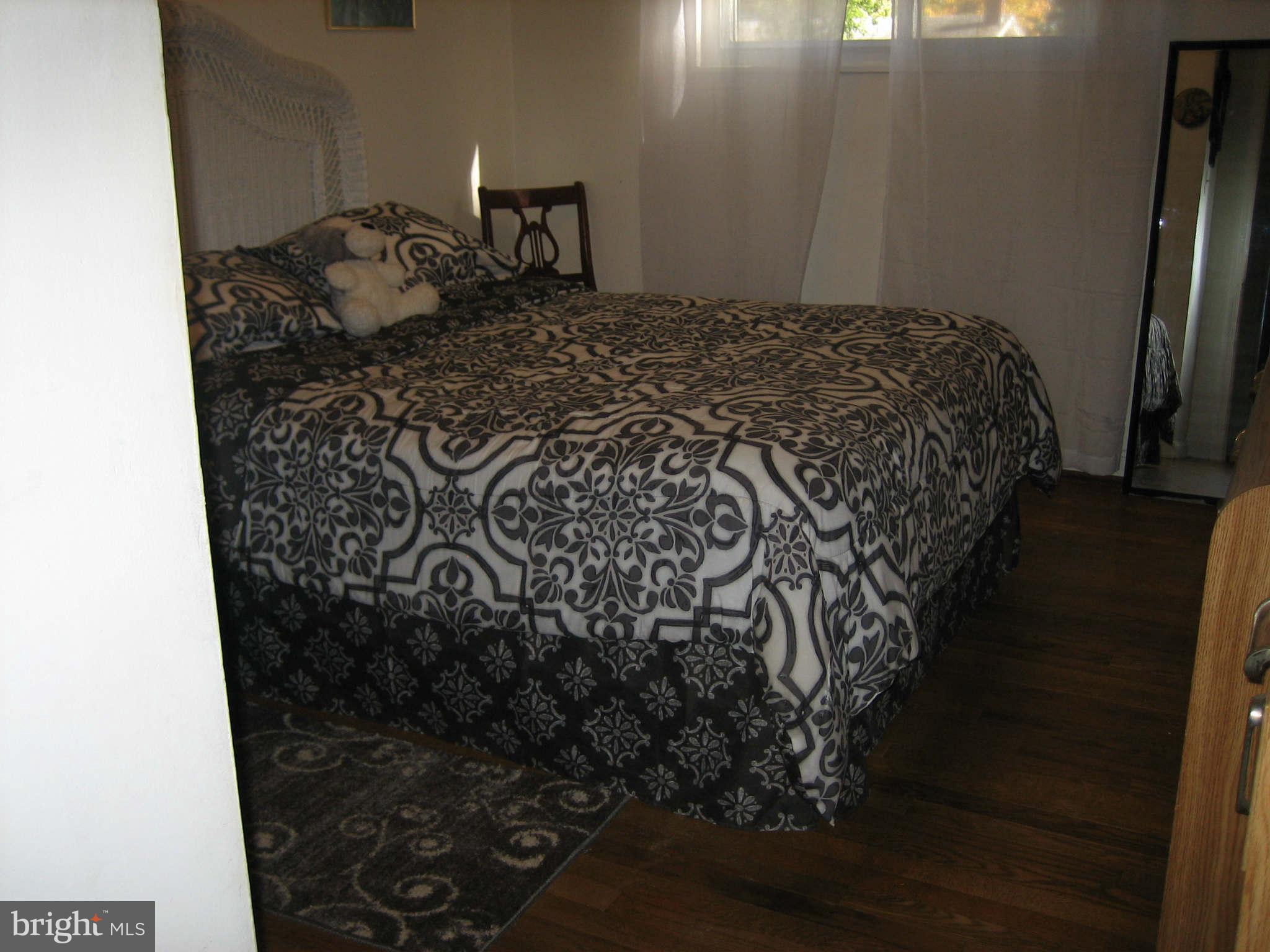 1907 Ladd Street Silver Spring, MD 20902 - Photo 13 of 25 Bedroom 3