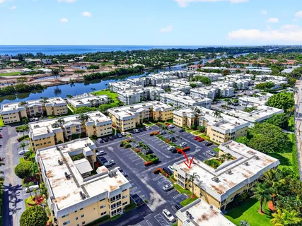 $234,900 | 25 Colonial Club Drive, Unit 205, Boynton Beach, FL 33435