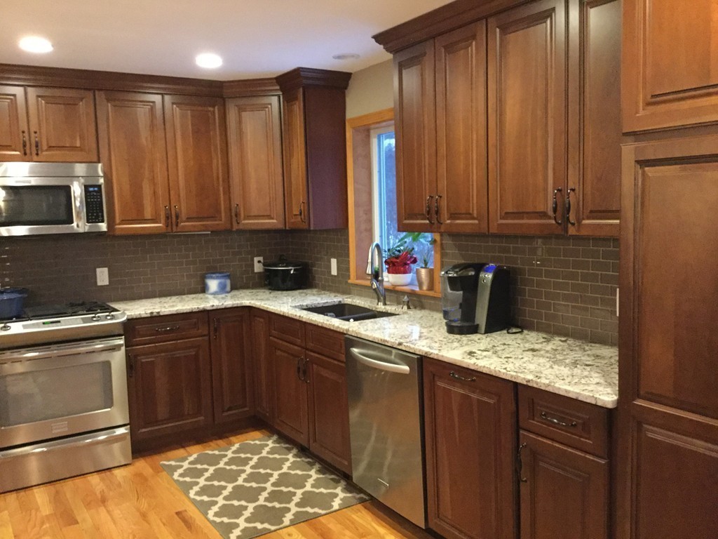 367 New Bedford Road Rochester, MA 02770 - Photo 9 of 26