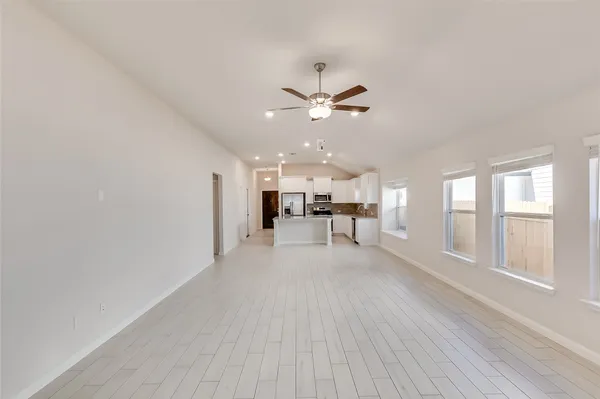 $1,995 | 125 Comet Pointe Drive, Georgetown, TX 78628