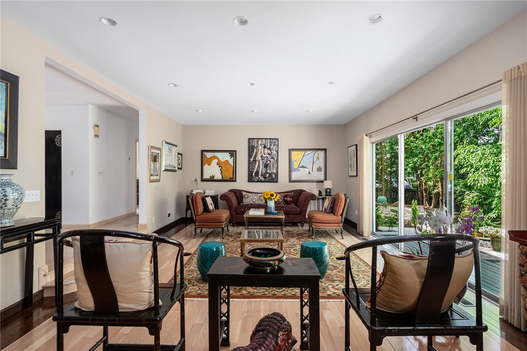 5 Barbour Drive Providence, RI 02906 - Photo 11 of 45