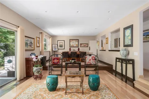 $1,225,000 | 5 Barbour Drive, Providence, RI 02906