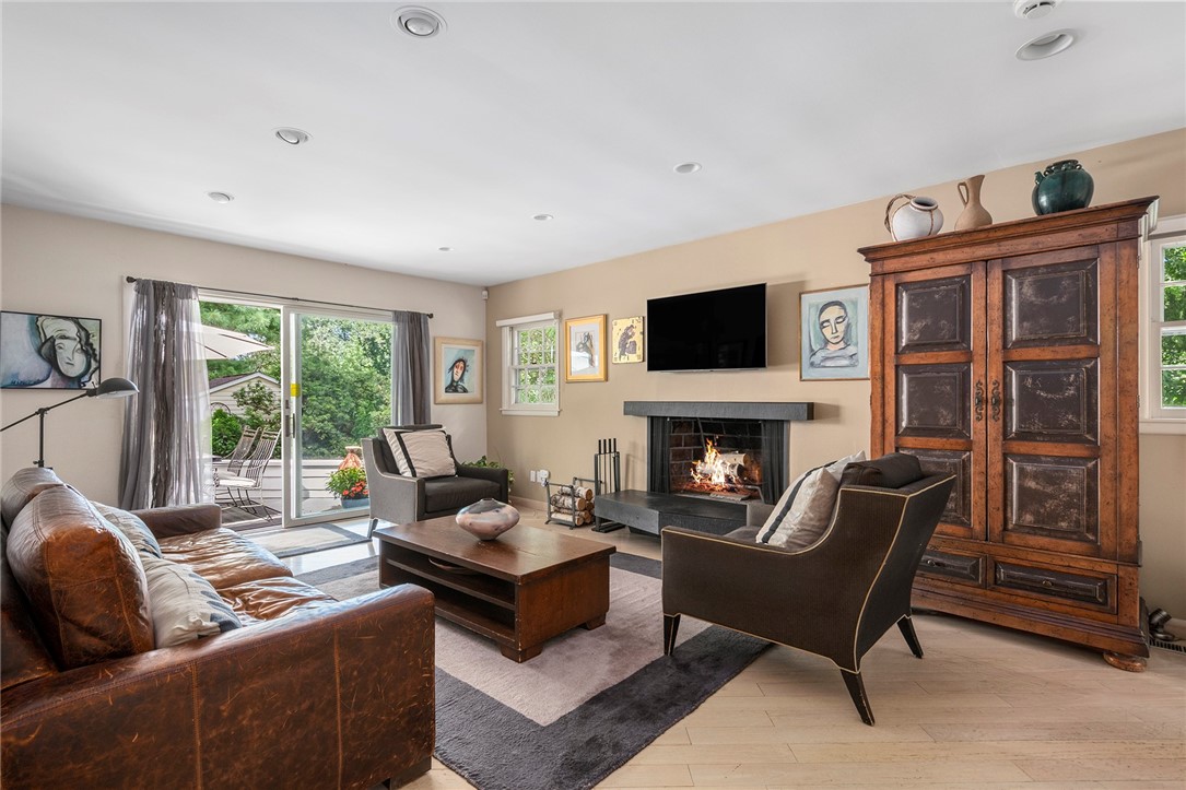 5 Barbour Drive Providence, RI 02906 - Photo 22 of 45