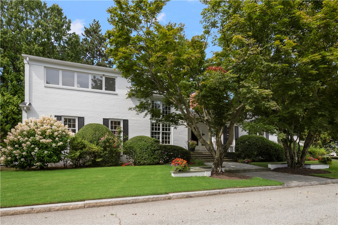 5 Barbour Drive Providence, RI 02906 - Photo 3 of 45