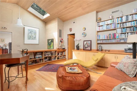 $1,225,000 | 5 Barbour Drive, Providence, RI 02906