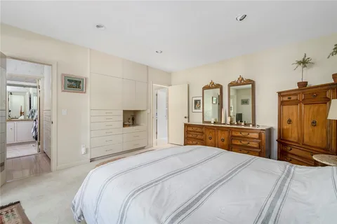 $1,225,000 | 5 Barbour Drive, Providence, RI 02906