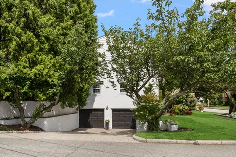 $1,225,000 | 5 Barbour Drive, Providence, RI 02906