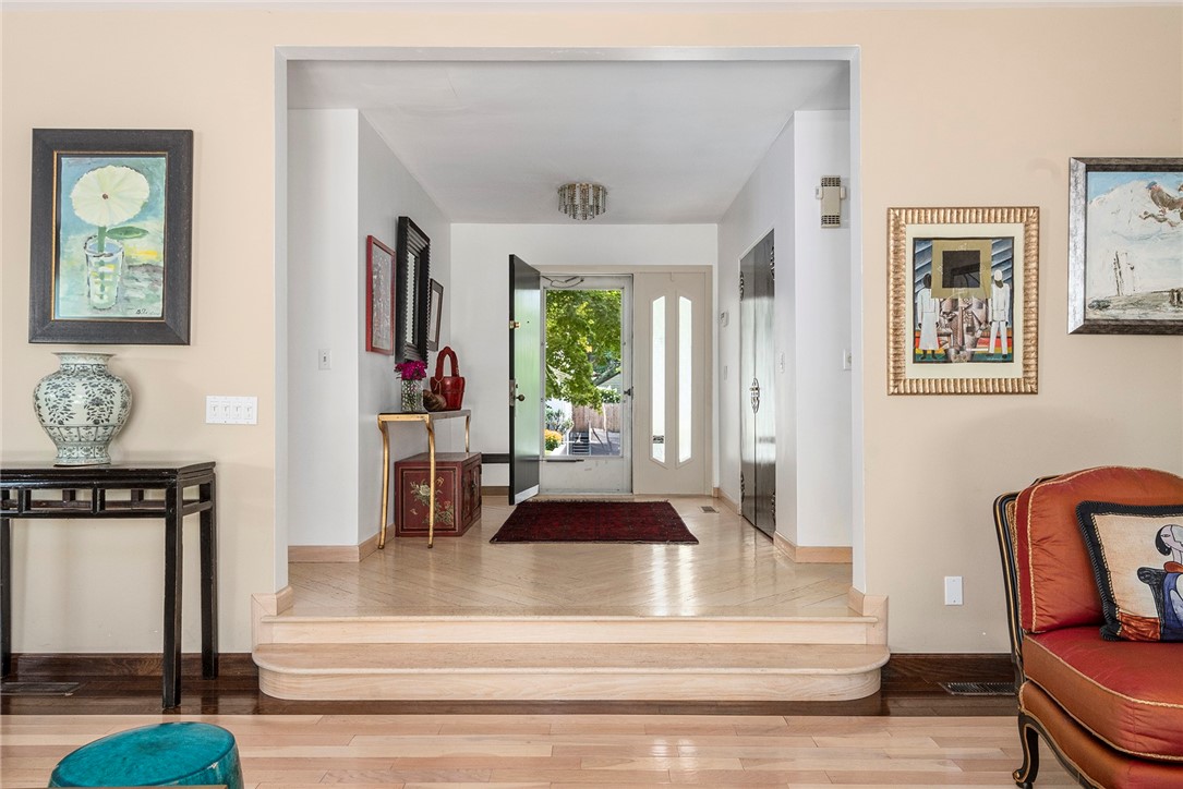 5 Barbour Drive Providence, RI 02906 - Photo 6 of 45