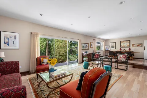 $1,225,000 | 5 Barbour Drive, Providence, RI 02906