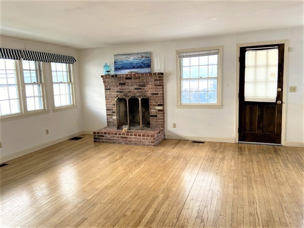 16 Old Point Road Newbury, MA 01951 - Photo 12 of 42 Gallery Image 12