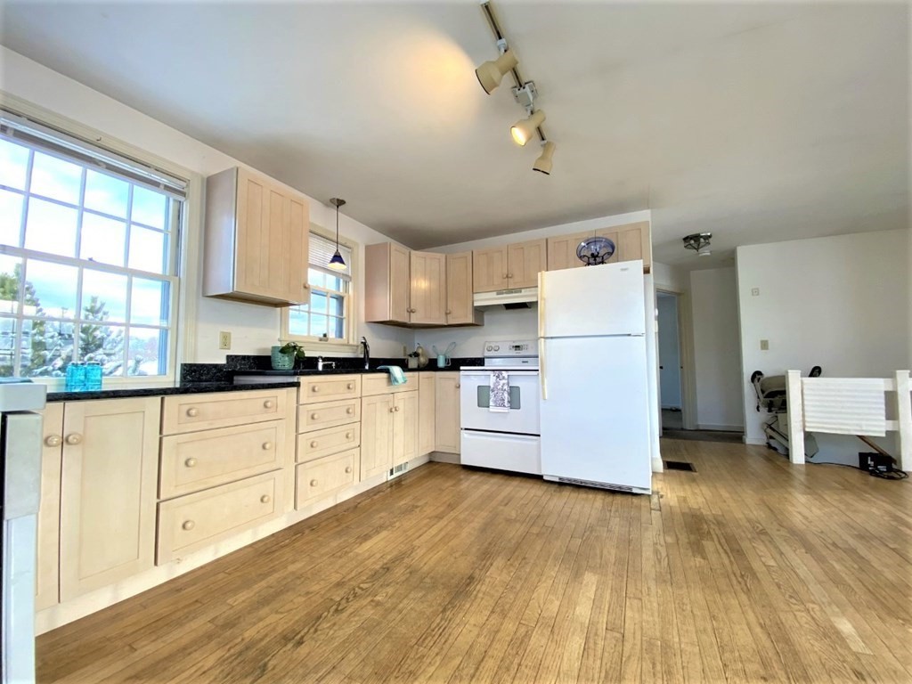 16 Old Point Road Newbury, MA 01951 - Photo 3 of 42 Gallery Image 3