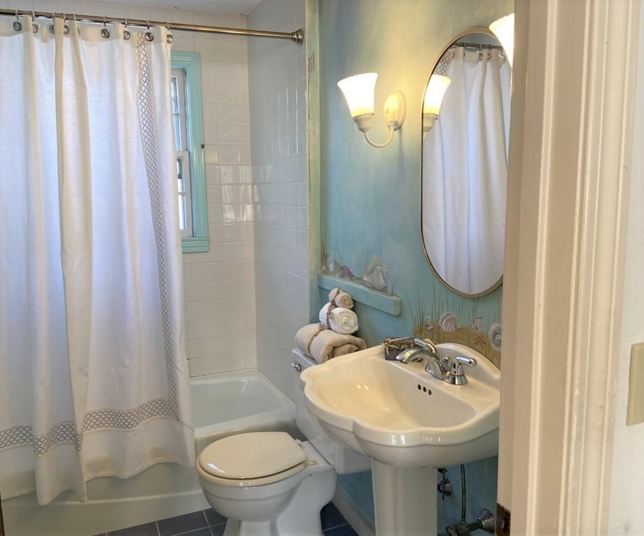 16 Old Point Road Newbury, MA 01951 - Photo 10 of 42 Gallery Image 10