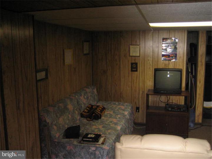 360 Bolton Road East Windsor, NJ 08520 - Photo 18 of 24 Gallery Image 18