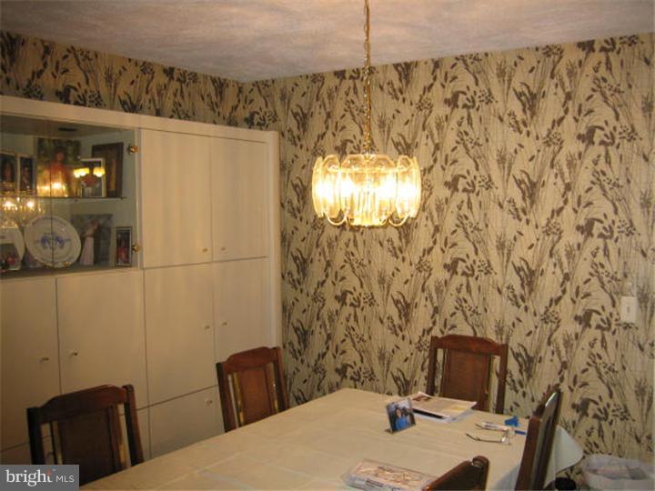 360 Bolton Road East Windsor, NJ 08520 - Photo 8 of 24 Gallery Image 8