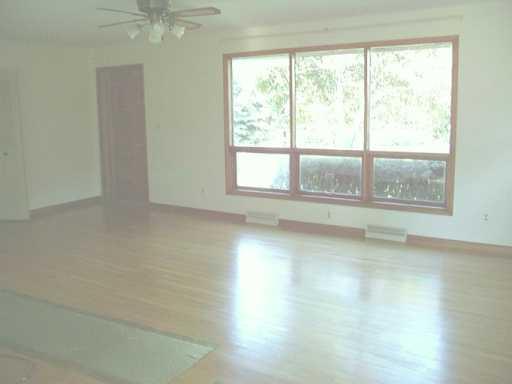 208 South Eberhart Road Butler, PA 16001 - Photo 4 of 5