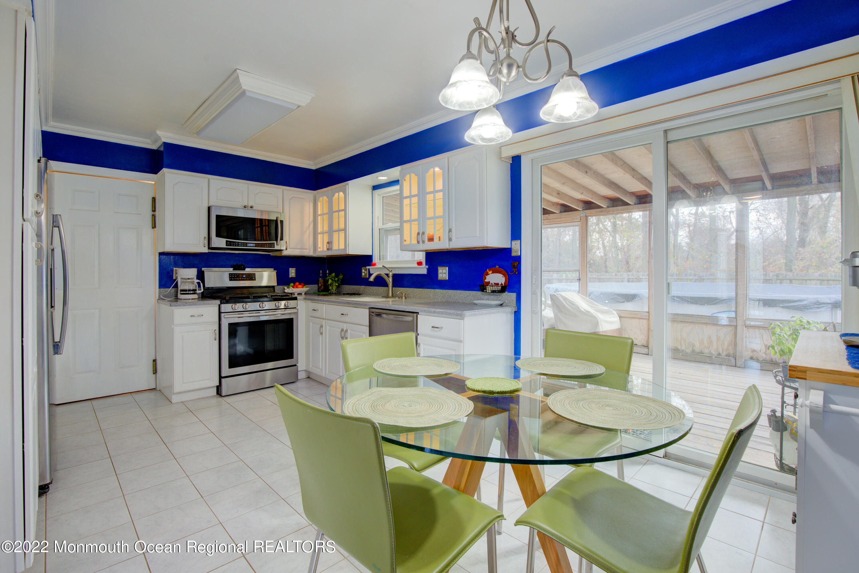 16 Appletree Road Howell, NJ 07731 - Photo 29 of 30 11
