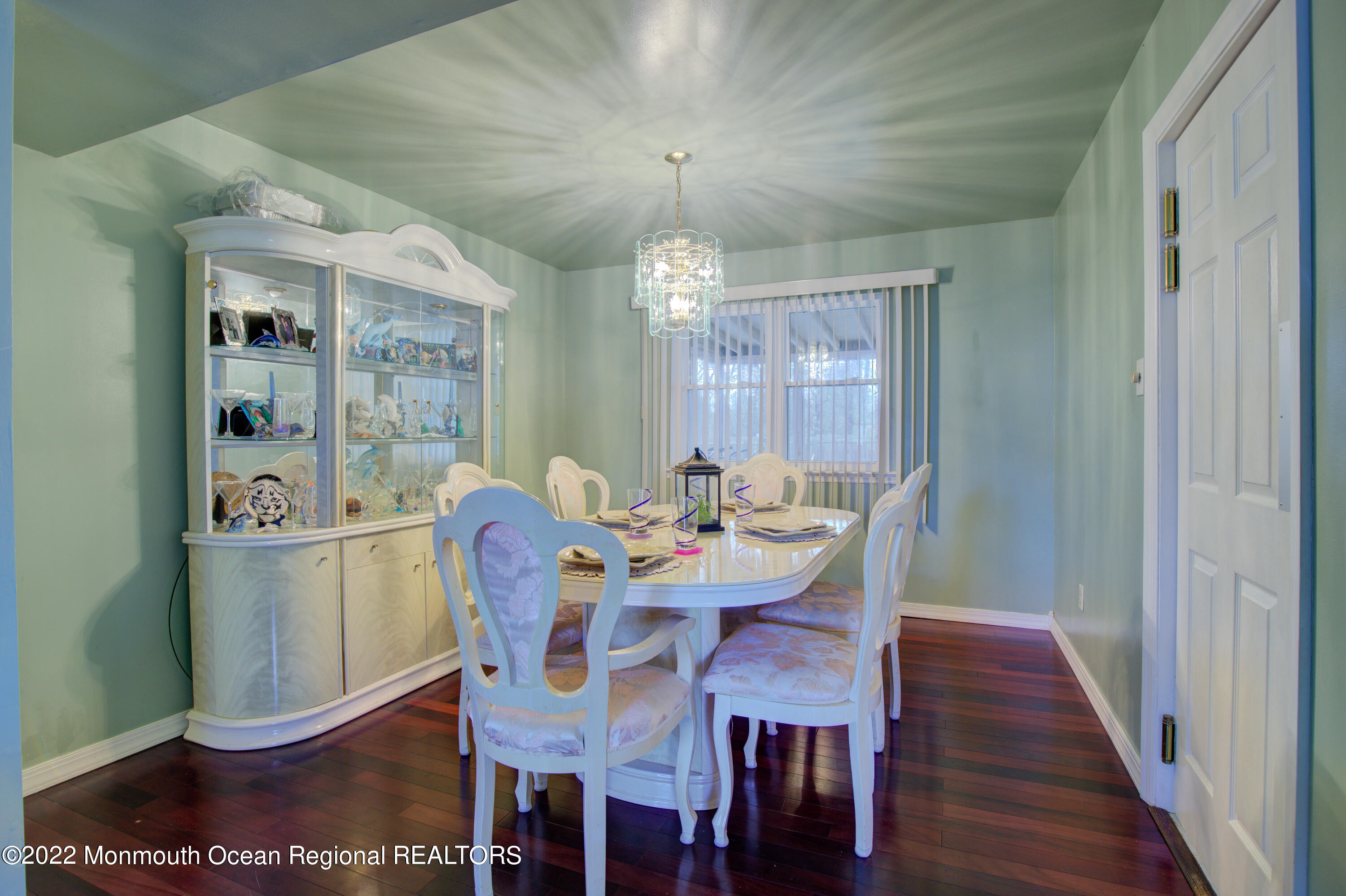 16 Appletree Road Howell, NJ 07731 - Photo 7 of 30 09