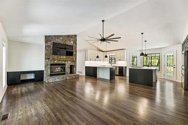 $499,000 | 190 Red Coat Pass, Jasper, GA 30143