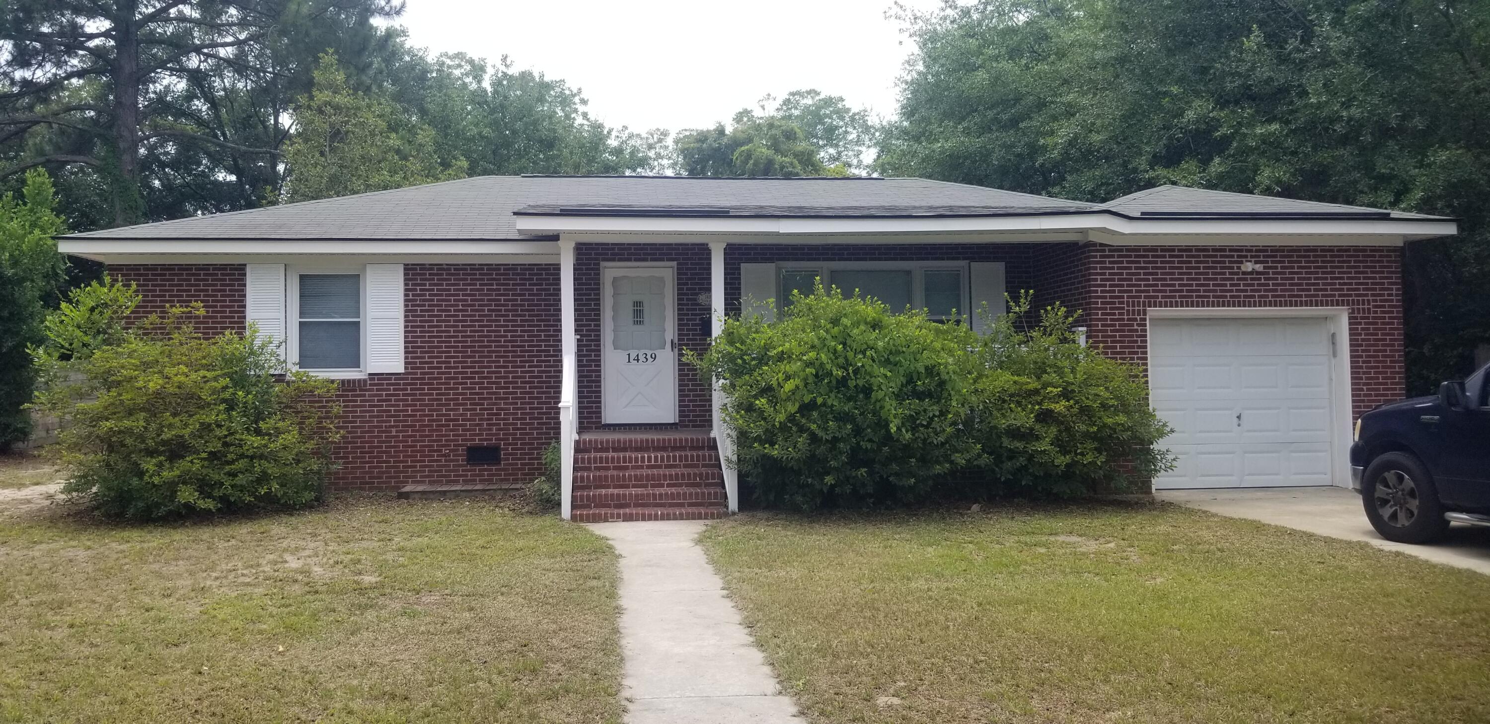 1439 Allen Street Mount Pleasant, SC 29464 - Photo 1 of 31