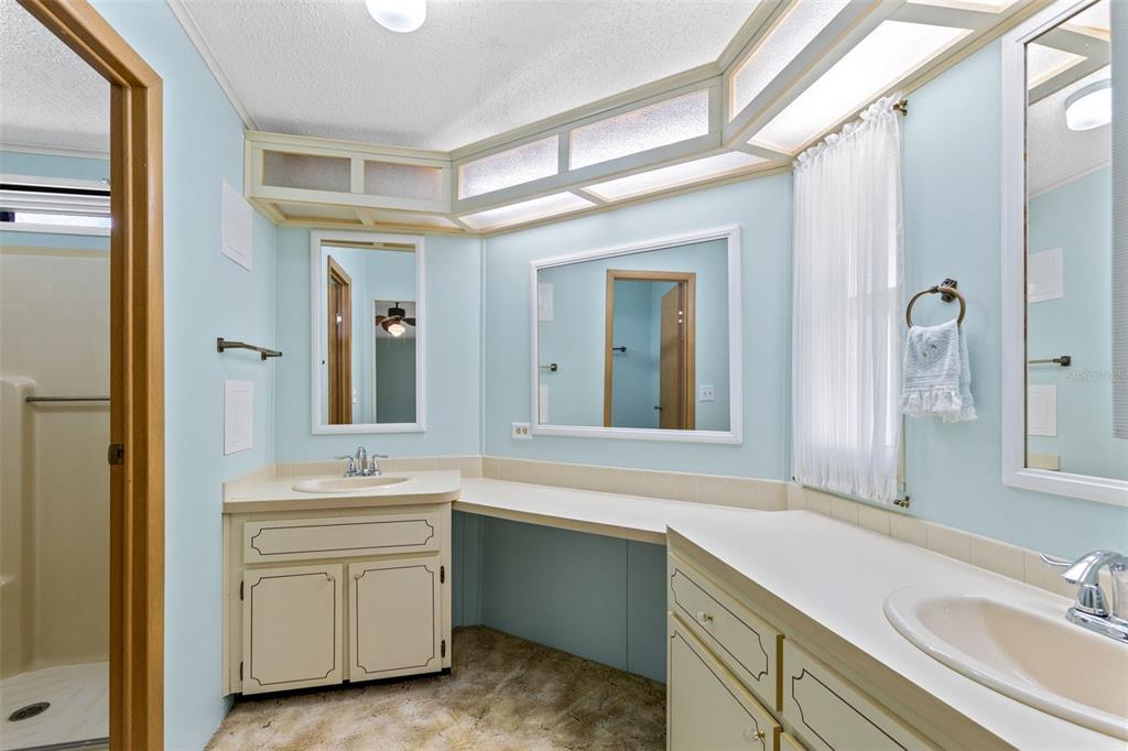 3217 Rainbow Road Tavares, FL 32778 - Photo 10 of 30