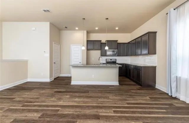 $289,000 | 1939 Bel Air Drive, Arlington, TX 76010