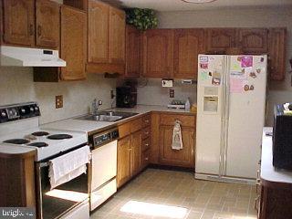 2525 Elizabethtown Road Elizabethtown, PA 17022 - Photo 4 of 5
