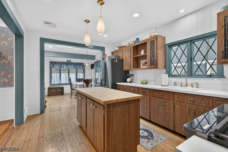 203 North Balmiere Road Cranford, NJ 07016 - Photo 10 of 39 Gallery Image 10